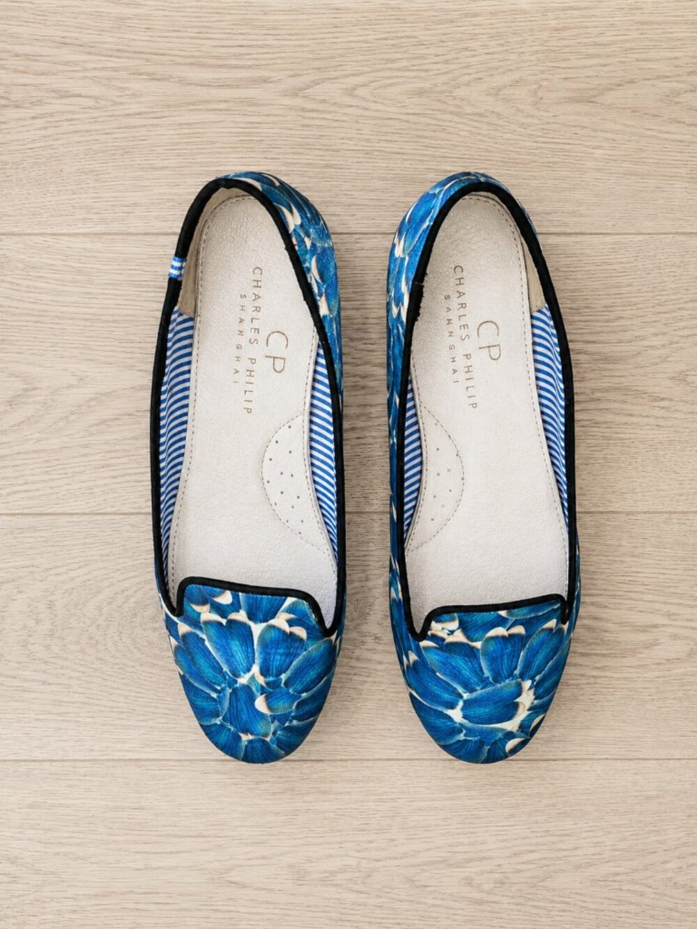 Charles Philip Shanghai Blue Floral Loafers | Leather Soles | Size 7.5